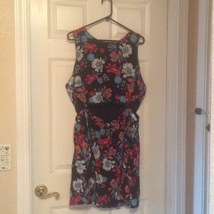 Cute spring/summer dress.